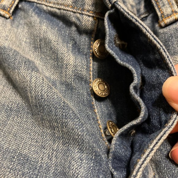 American Eagle vintage hi rise festival distressed jean shorts 8 - Picture 3 of 8